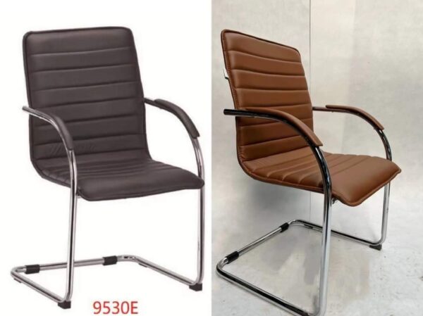 1000021830.jpg chaise visiteur 9530