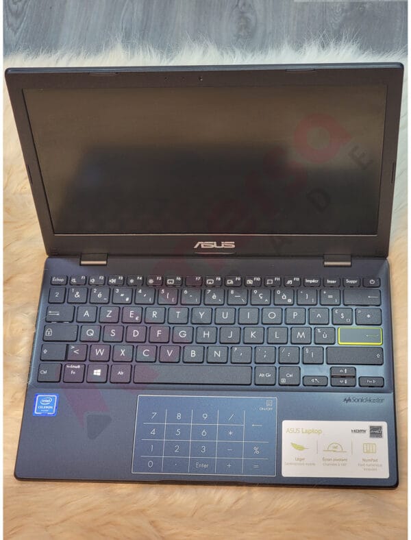 ASUS E210M Celeron 11.6'