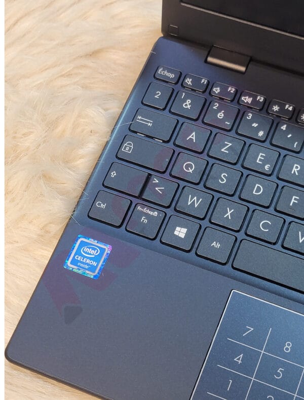 ASUS E210M Celeron 11.6'