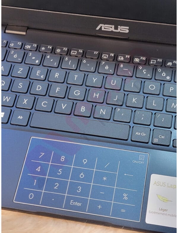 ASUS E210M Celeron 11.6'